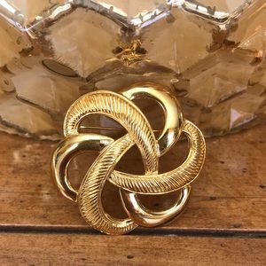 80’s-90’s Monet brooch